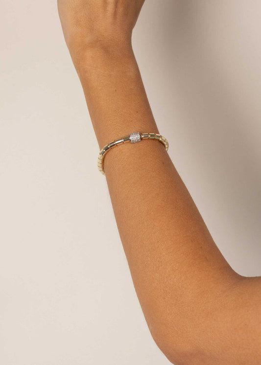 Pulseira Pingente Cravejado Prateado e Canutilhos em Dourado Secreto