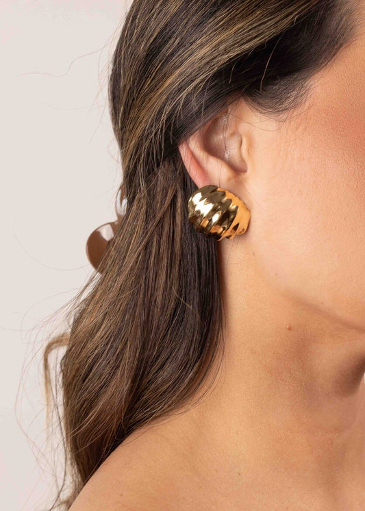 Brinco em Camadas Dourado