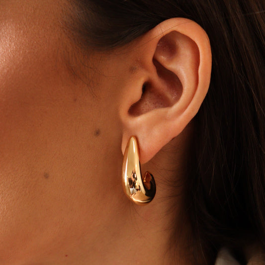 Brinco Argola Gota Lisa Pequena Dourado