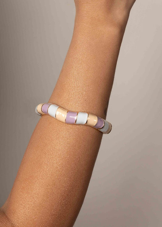 Pulseira Bracelete Ondas com Detalhes Coloridos Dourado