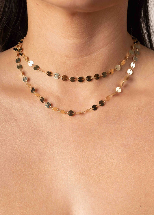 Colar Longo Medalhas Dourado Exclusivo