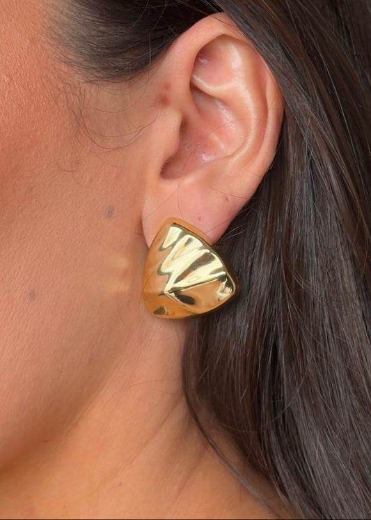 Brinco Triângulo Orgânico Dourado