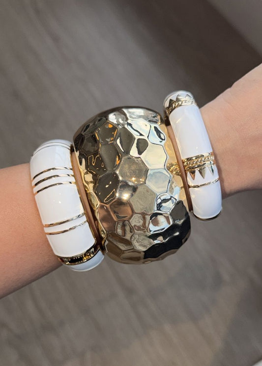 Bracelete Dourado Martelado