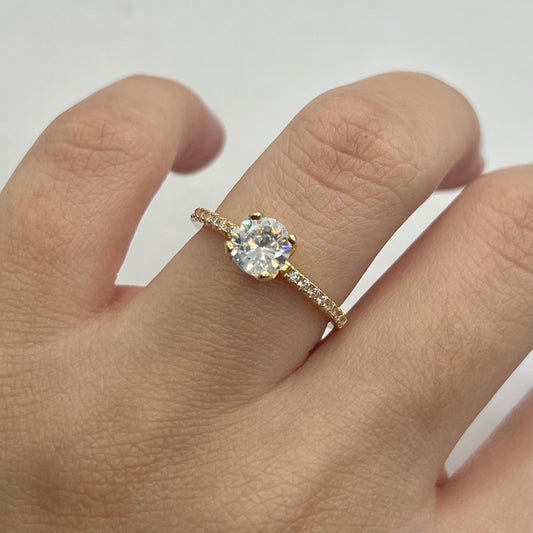 Anel Solitário Oval Cravejado Dourado