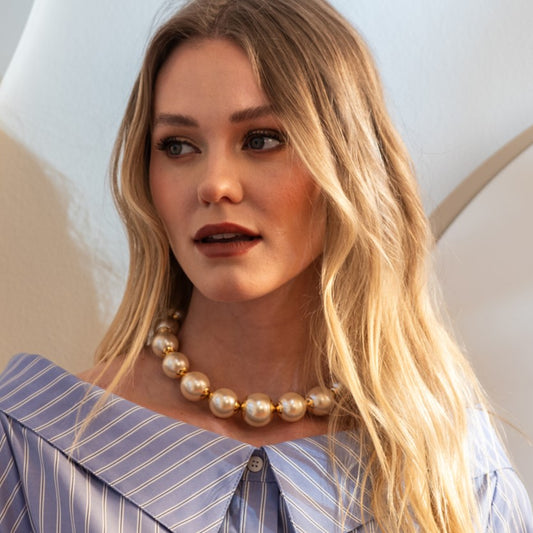 Colar Max Choker Pérolas Dourado