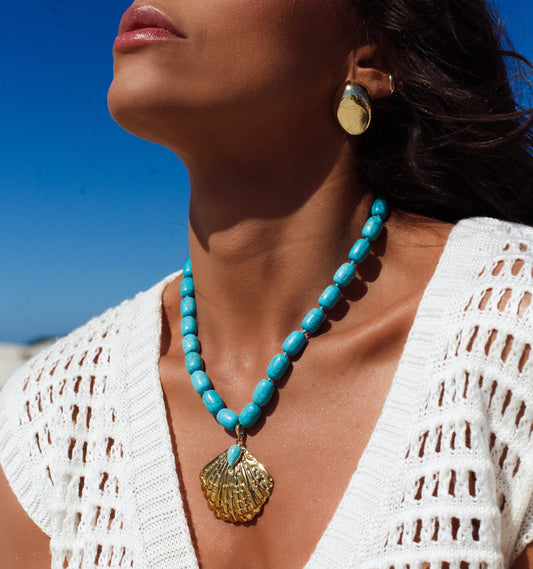 Colar de Pedras com Pingente Concha