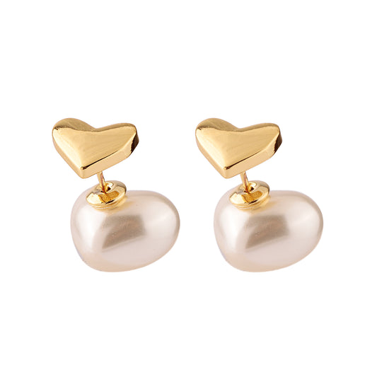 Brinco Coração Liso com Tarraxa em Coração Pérola Dourado