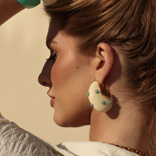 Brinco Argola Creme com Cristais Turquesa Dourado Nat Mosca