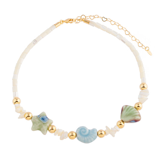 Colar Choker Madrepérola com Pingente de Conchas e Estrela do Mar