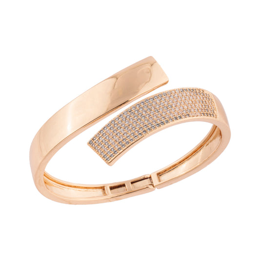 Pulseira Bracelete Aberto Lado Liso e Cravejado Dourado/Prateado