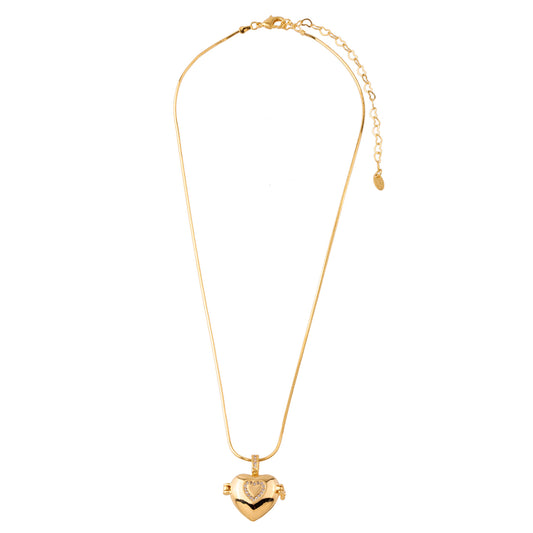 Colar Relicário Coração com Cravejado Dourado