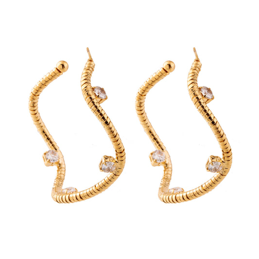 Brinco Argola Ondulada com Cravejado Dourado