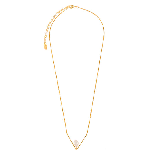 Colar Triangular com Pérola Dourado