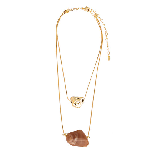 Colar Duplo com Pingente Orgânico e Pingente de Pedra Caramelo Dourado