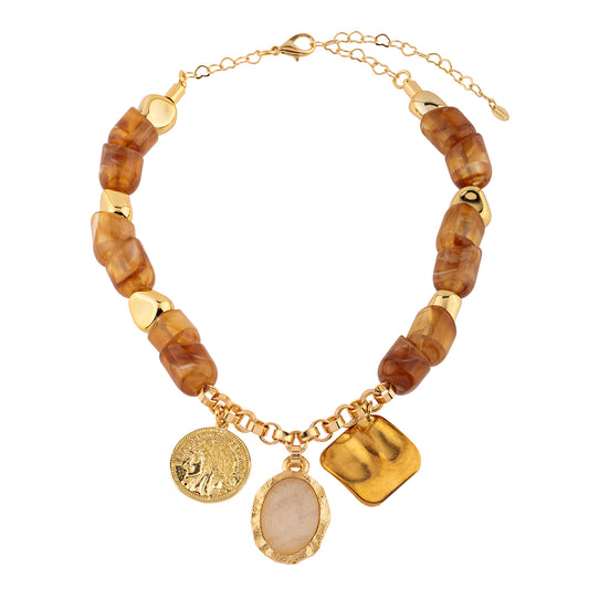 Colar Resina Marrom, Detalhe em Elos e Pingentes Dourado Nat Mosca