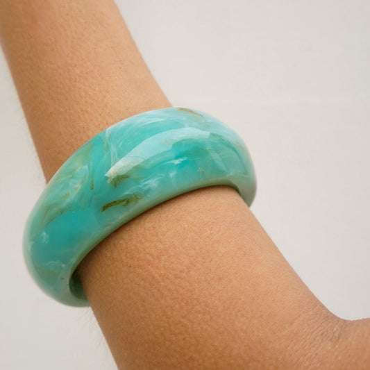 Pulseira Maxi Bracelete Resina Turquesa/Creme