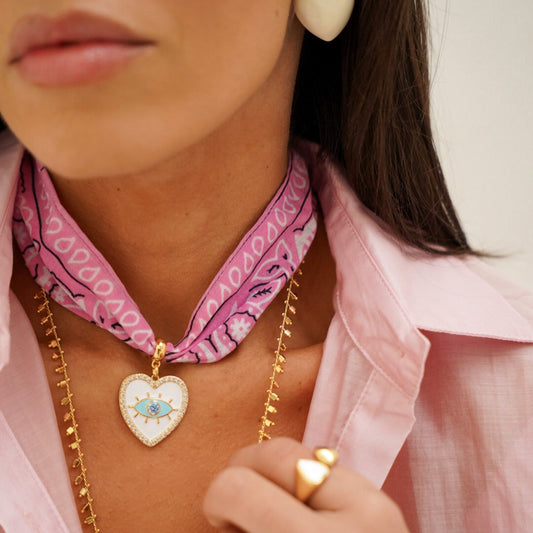 Colar Lenço Rosa com Pingente Olho Grego Coração Dourado