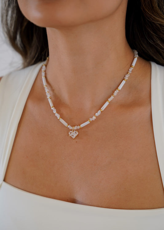 Colar Cristais com Pingente Coração