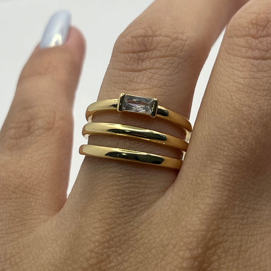 Anel Linhas Lisas com Retângulo Cristal Dourado