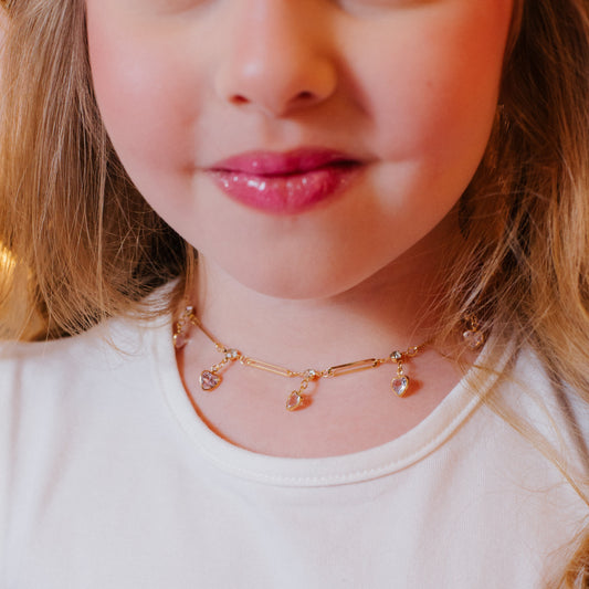 Colar Infantil Corrente Elos e Corações Cristais Dourado