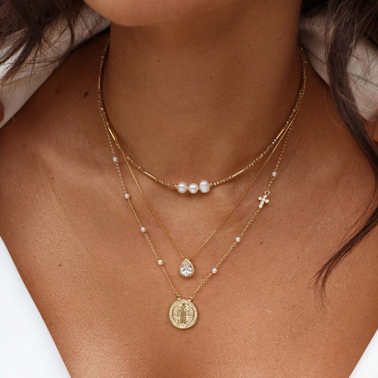 Colar Cristais Caramelo e Pérolas Dourado