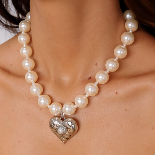 Colar Pérolas Pingente Coração Prateado