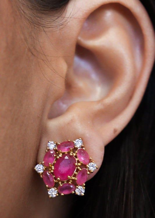 Brinco Oval Formato Flor Rosa/Verde Dourado