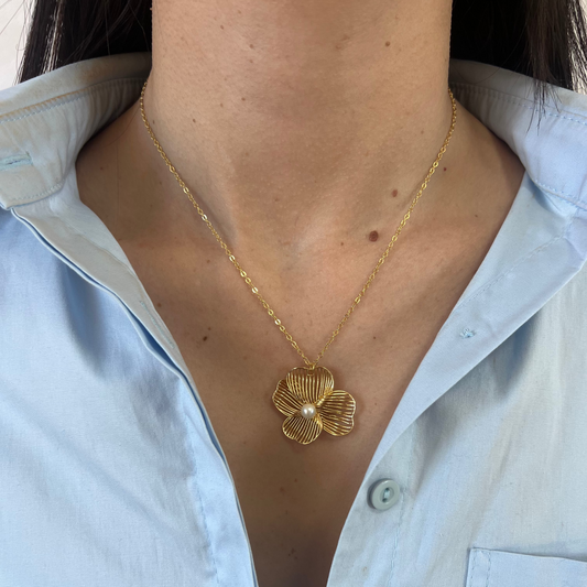 Colar Flor e Pérola