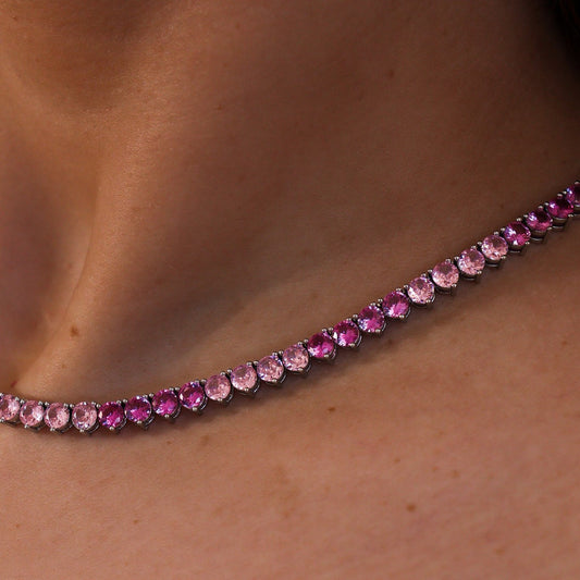 Colar Riviera Trama Rígida Degradê Rosa Escuro e Claro Prateado