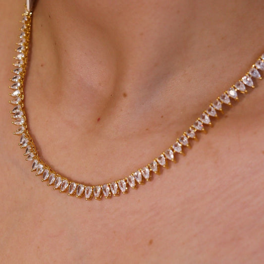 Colar Riviera Gotas Cristais Dourado