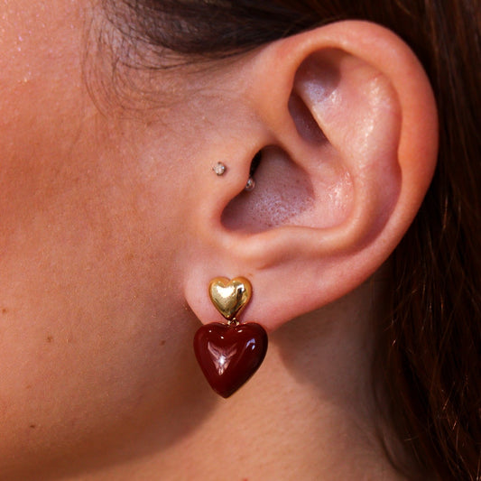 Brinco Coração Liso e Vermelho Dourado