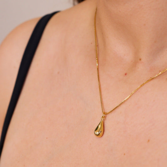 Conjunto Colar e Brinco Gota Lisa Dourado