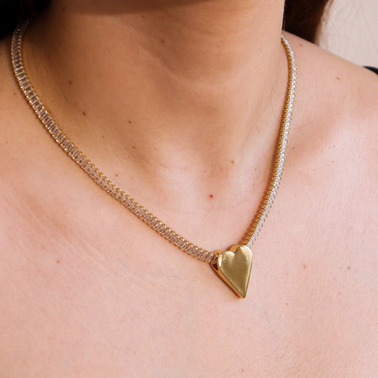 Colar Riviera com Pingente de Coração Liso Dourado