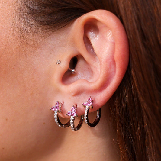 Brinco Trio Argolas Cravejadas com Flor Rosa Prateado