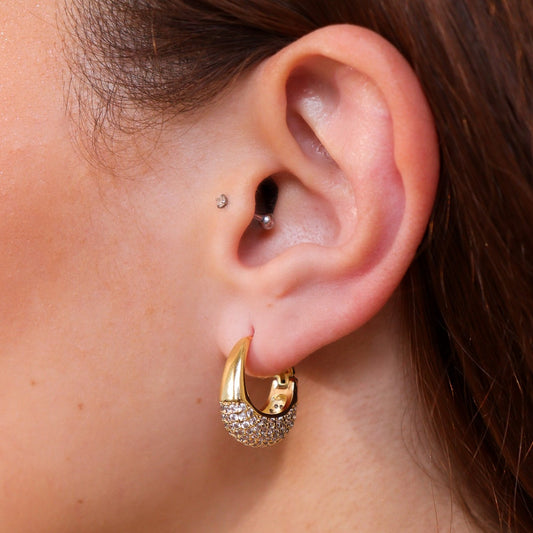 Brinco Argola Base Cravejada Cristal Dourado