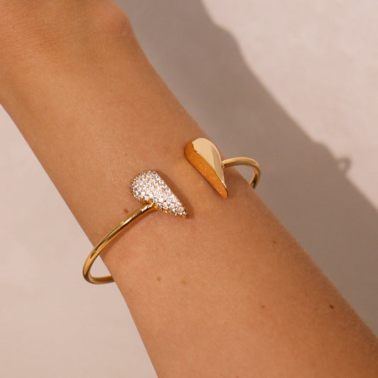 Pulseira Bracelete Coração Aberto Liso e Cravejado Dourado