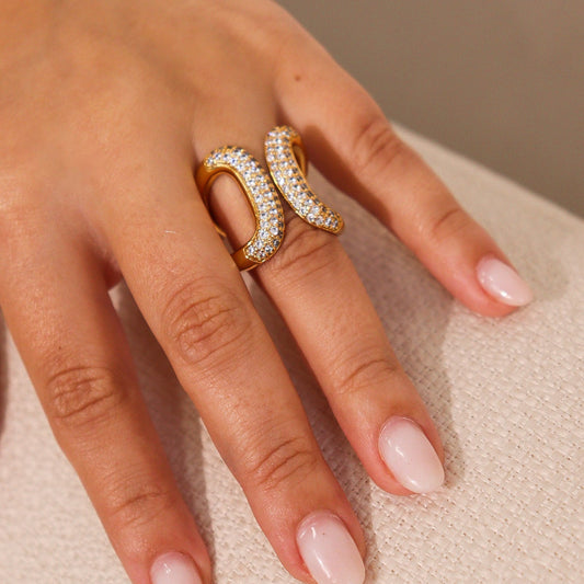 Anel Aberto Cravejado Cristal Dourado