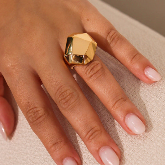 Anel Maxi Liso Geométrico Orgânico Dourado