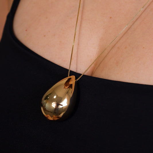 Colar Longo Maxi Gota Lisa Dourado