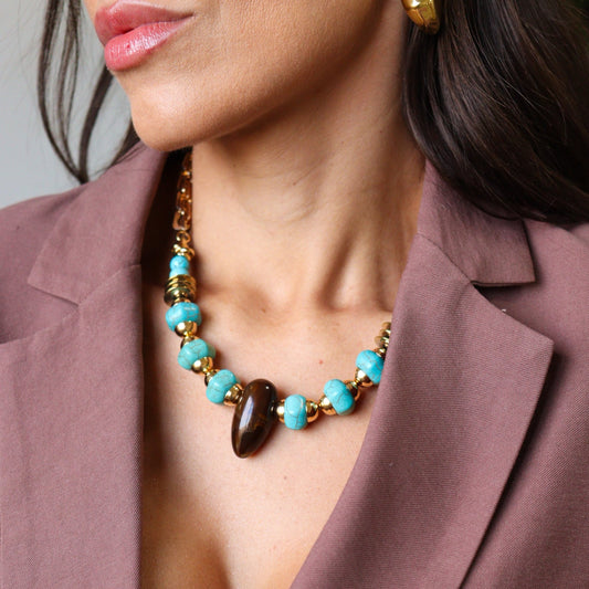 Colar Elos Grossos com Pedras Turquesas e Pedra Pontuda Marrom Dourado