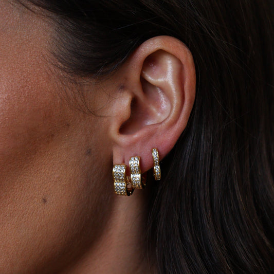 Brinco Trio Argola Corações com Entorno Cravejado Dourado