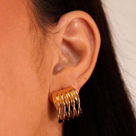 Brinco Argola Linhas Torcidas Dourado