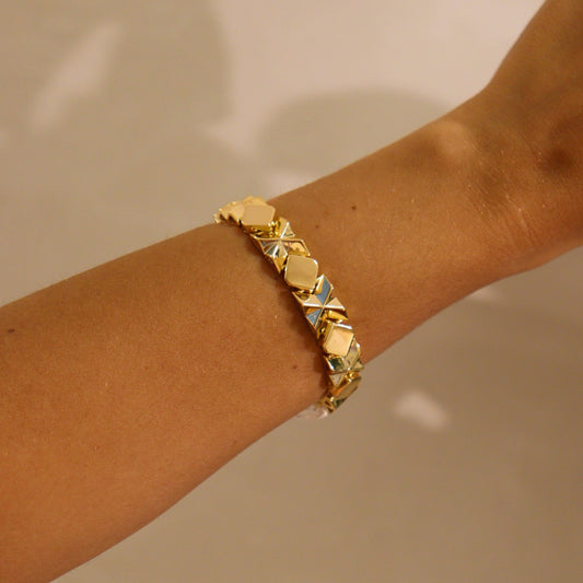 Pulseira Formas Triangulares e em X Lisas Dourado