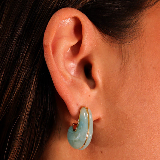 Brinco Argola Resinada Colorida com Linha Lisa Dourado