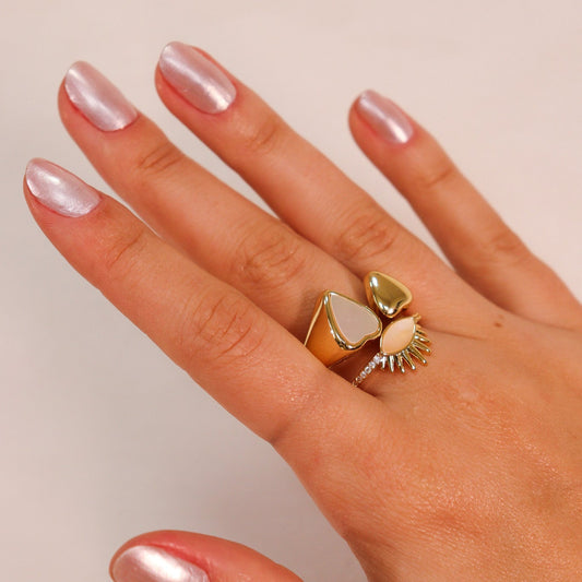 Anel Regulável Coração Duplo Liso e Madrepérola Dourado