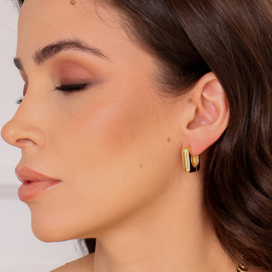 Brinco Argola Quadrada Click Lisa Dourado