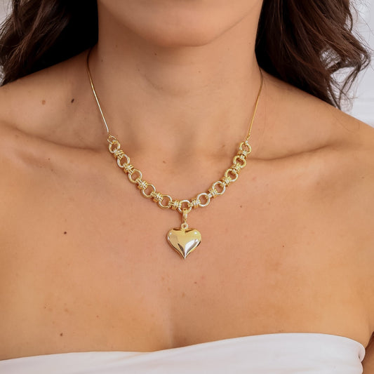 Colar Regulável Elos e Pingente de Coração Dourado