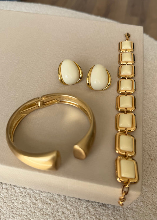 Conjunto Bracelete + Pulseira + Brinco Off White