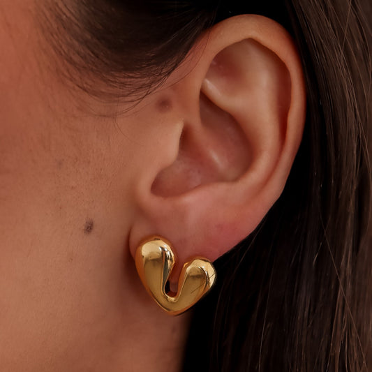 Brinco Coração Largo Dourado