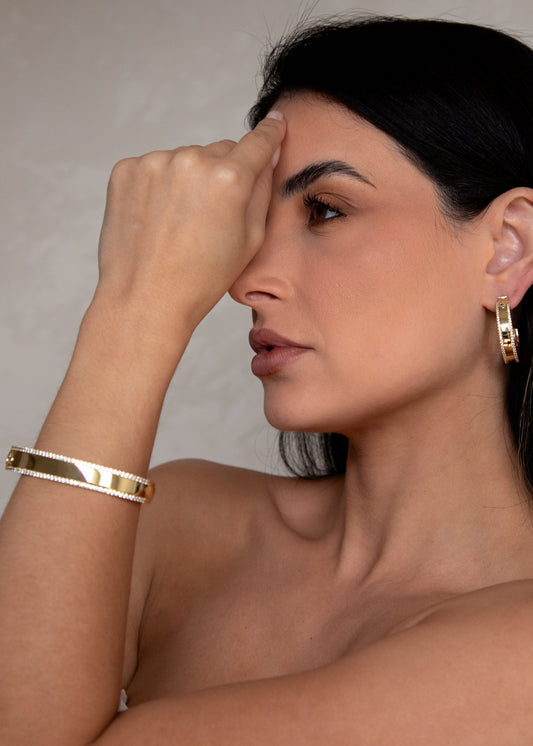 Conjunto de Brinco e Bracelete Dourado com Zircônias